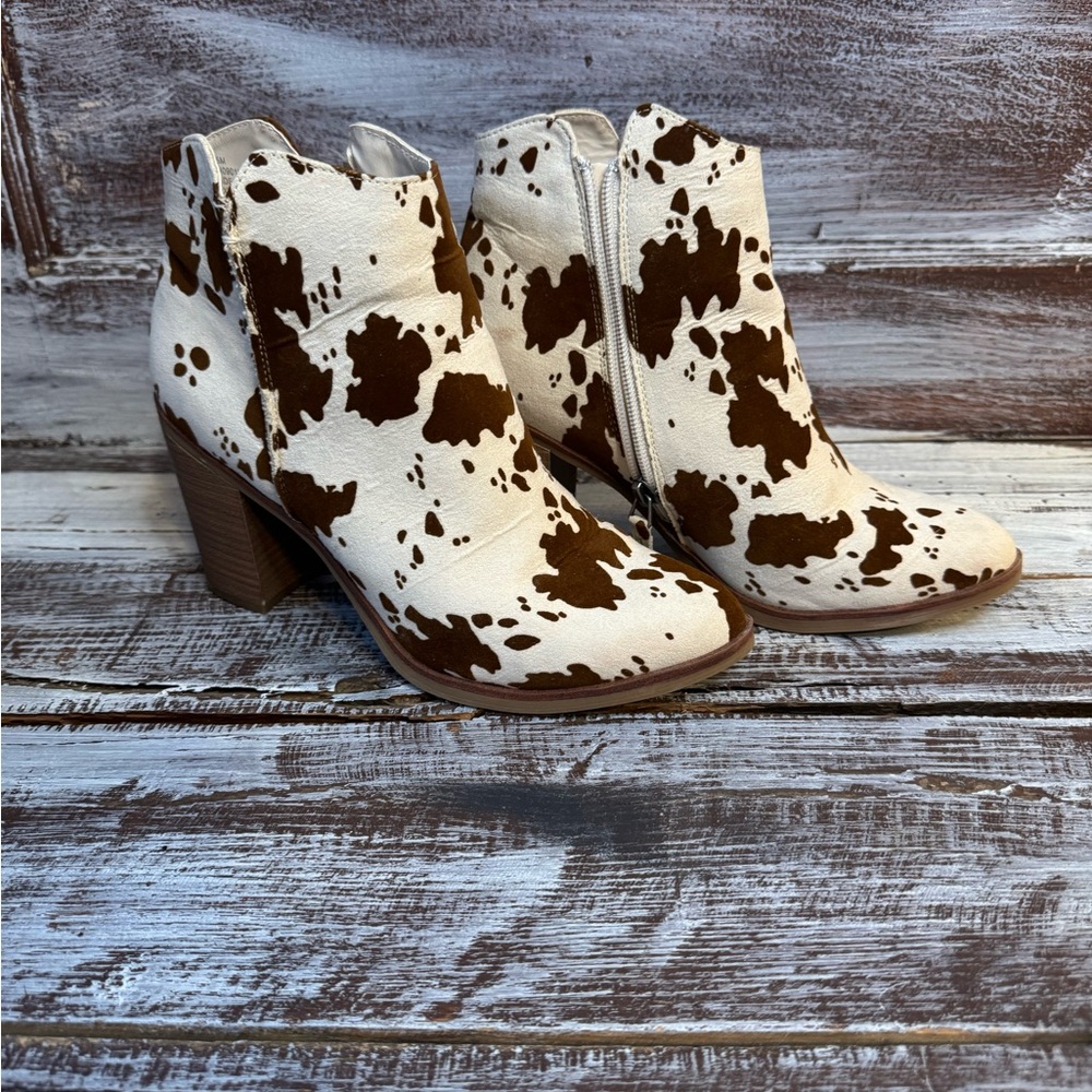Altar'd State Brown and Cream Ankle Booties